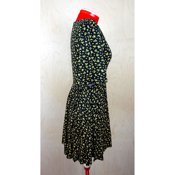 ASOS DESIGN Petite Mini Swing Dress in Black and Yellow Floral Print - Picture 2 of 7